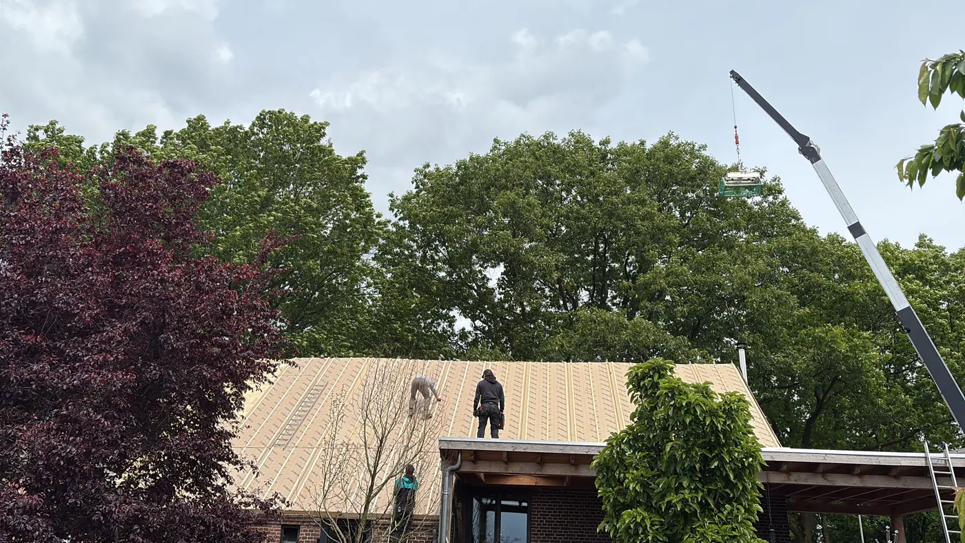 Nieuw onderdak in Oosteind